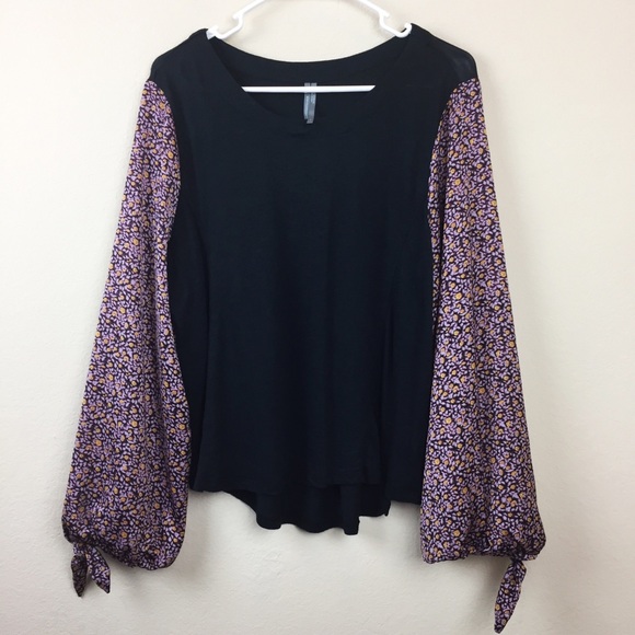 Anthropologie Tops - Anthropologie Floral Print Balloon Sleeve Blouse